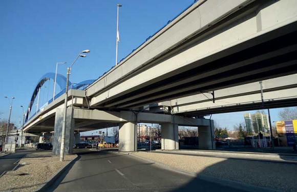 05. Archbridge over the Dambovita river, Bucharest (Romania